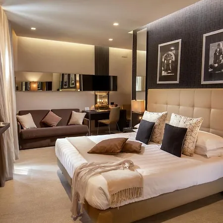 Toy Love hotel *